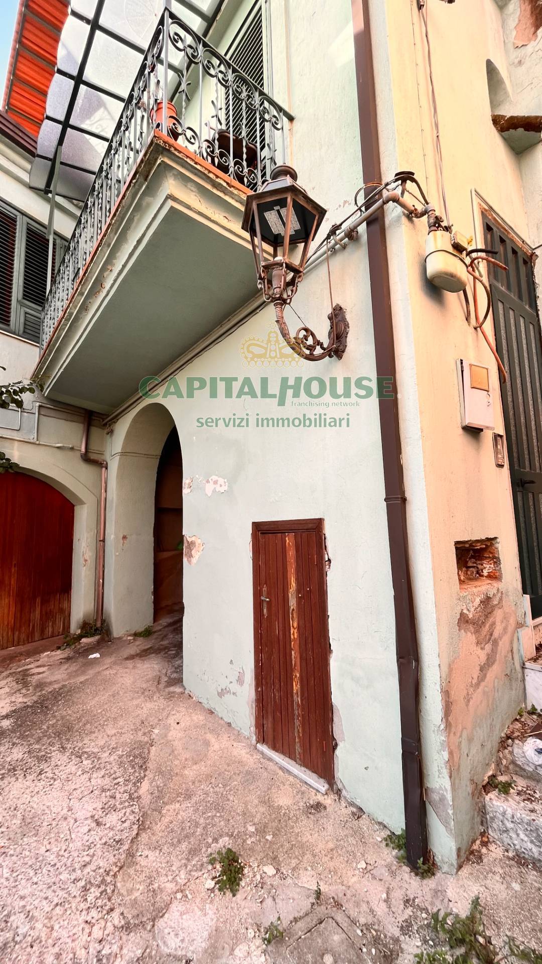 Appartamento in vendita a Contrada