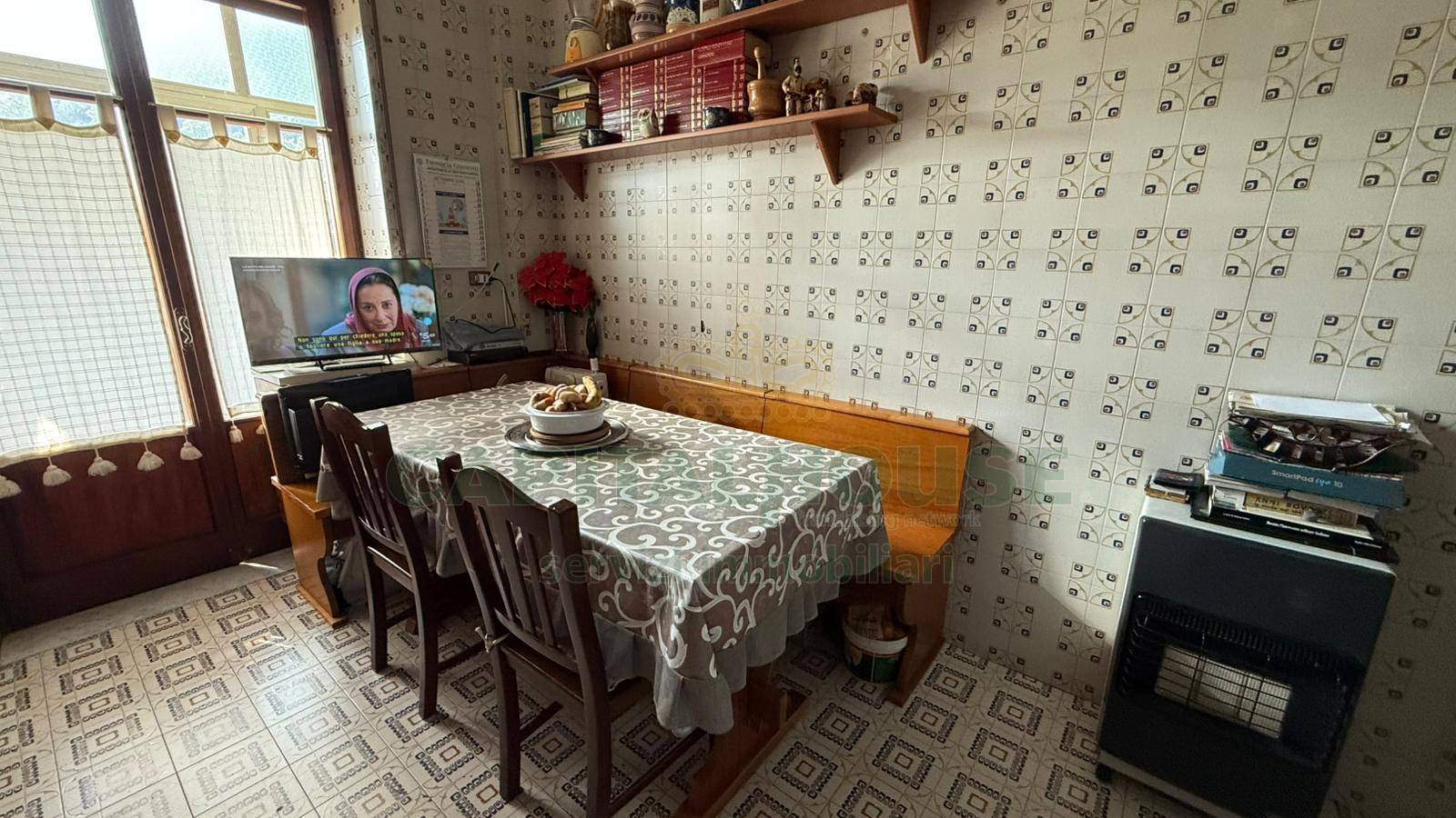 Appartamento in vendita a Contrada