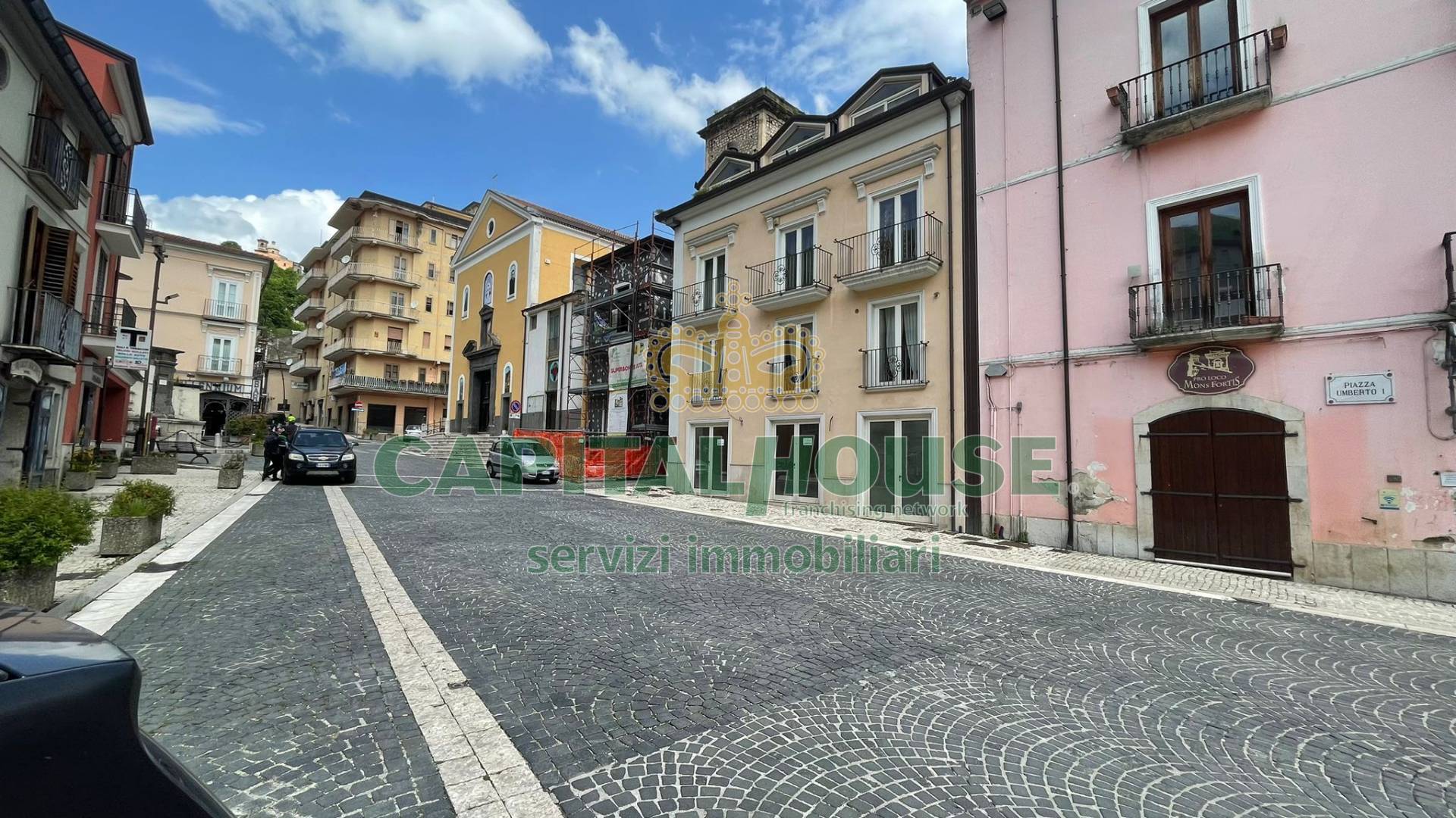 Commerciale in vendita a Monteforte Irpino, Centro