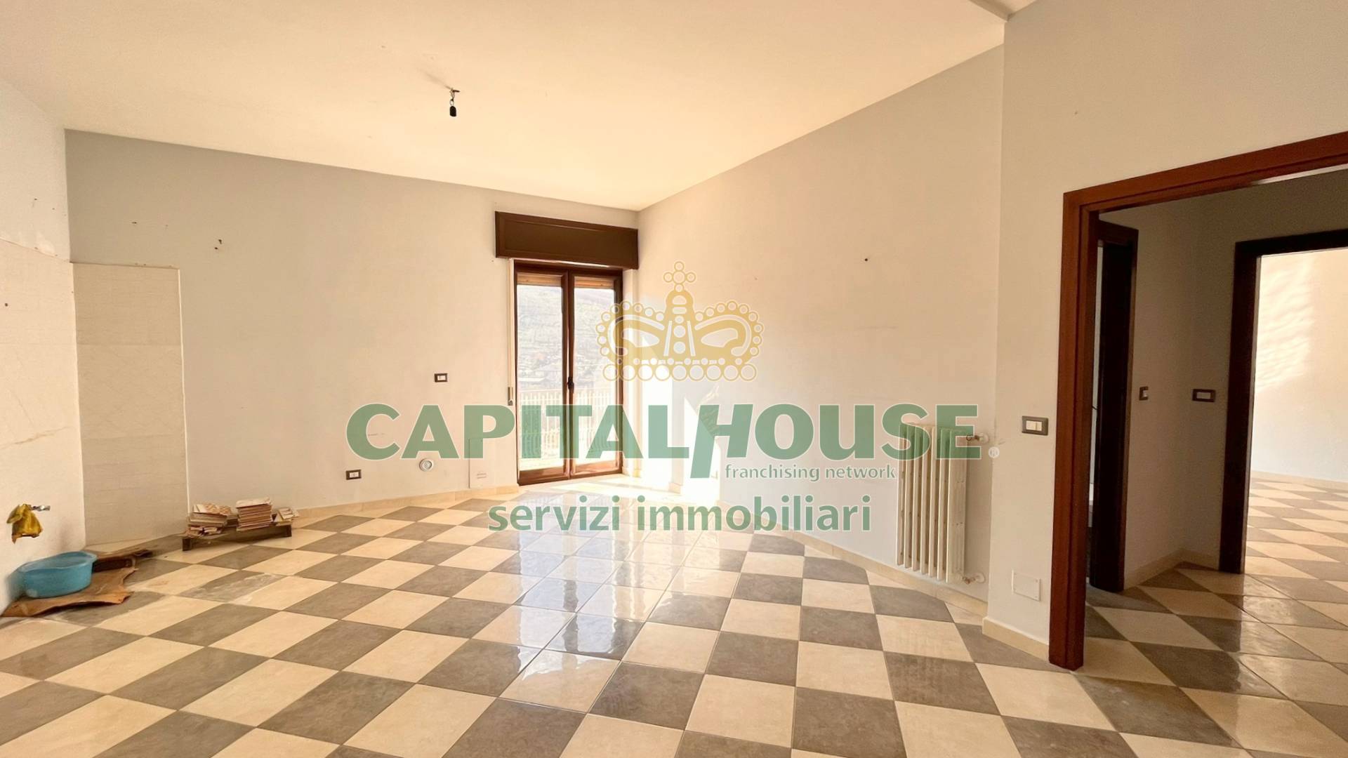 Appartamento in vendita a Contrada