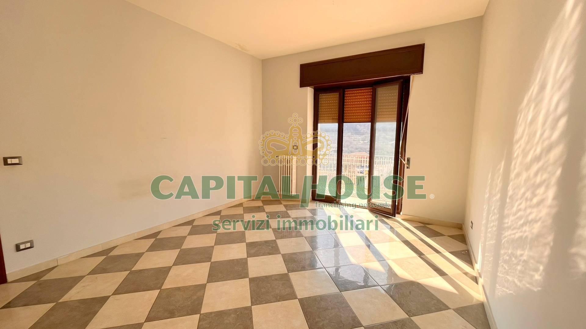 Appartamento in vendita a Contrada