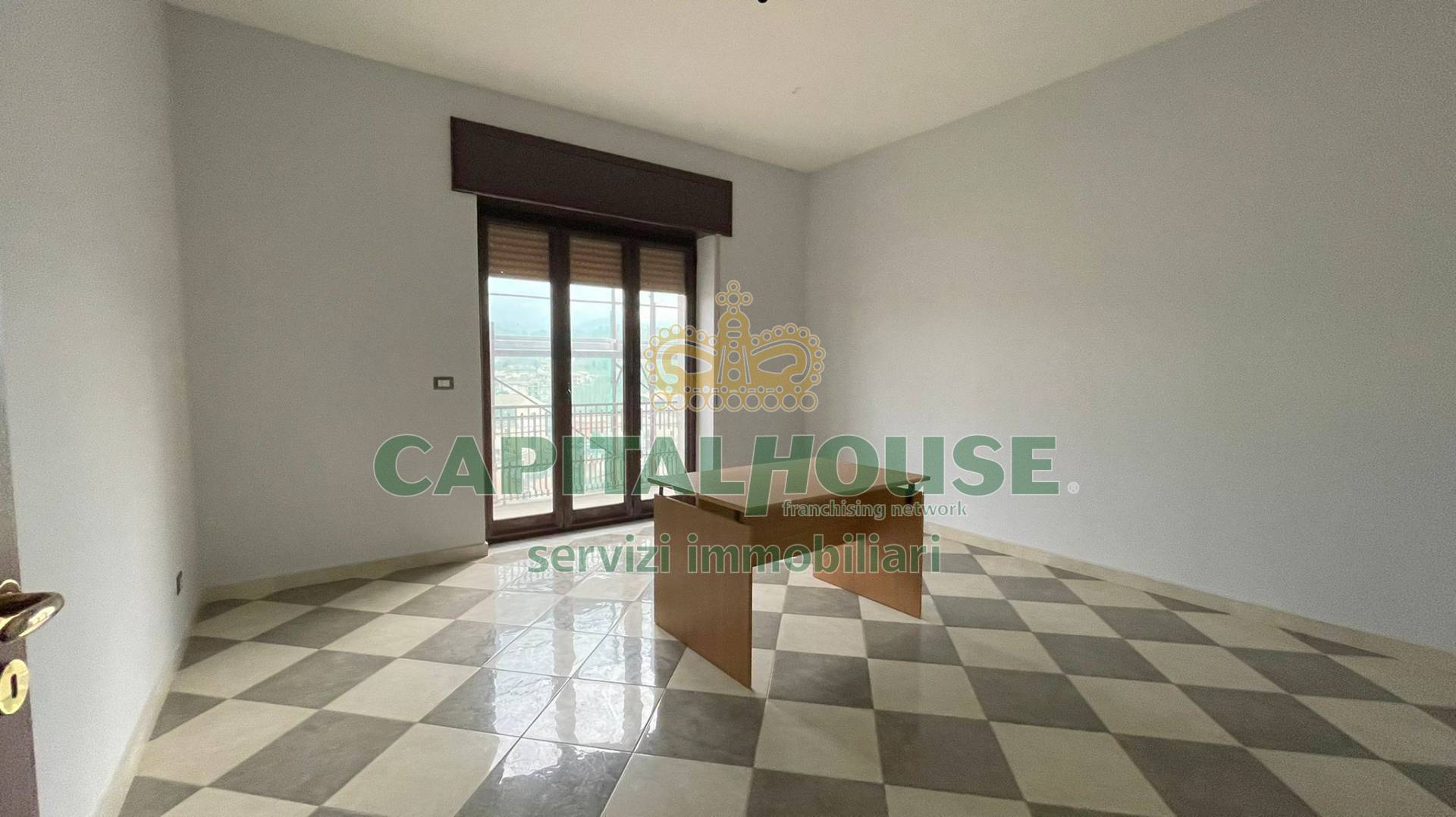 Appartamento in vendita a Contrada