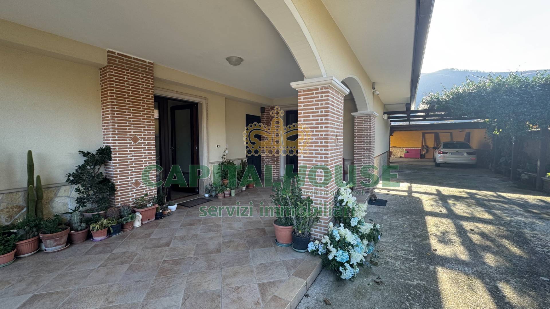 Villa trifamiliare in vendita a Monteforte Irpino