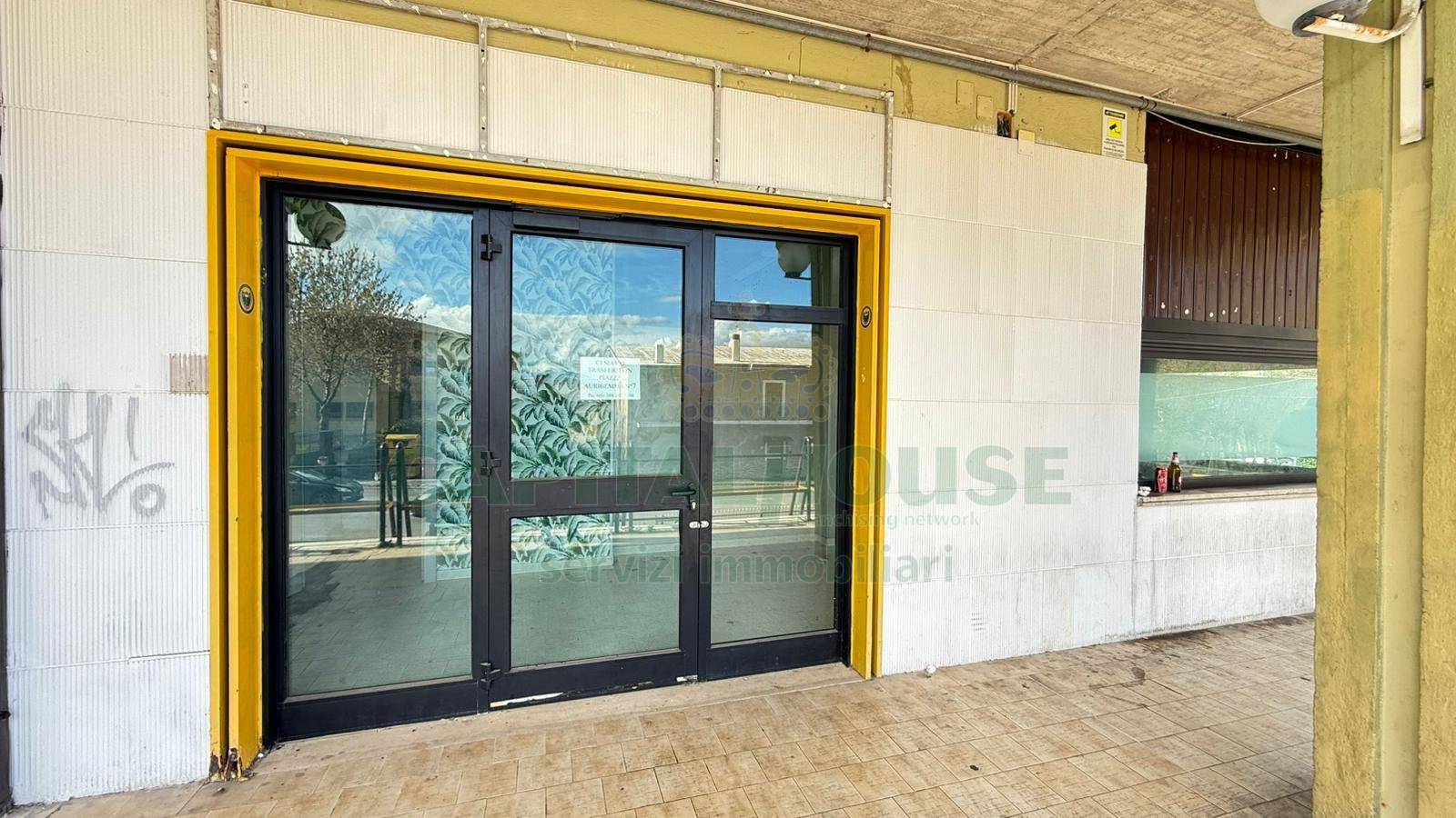 Commerciale in affitto a Monteforte Irpino