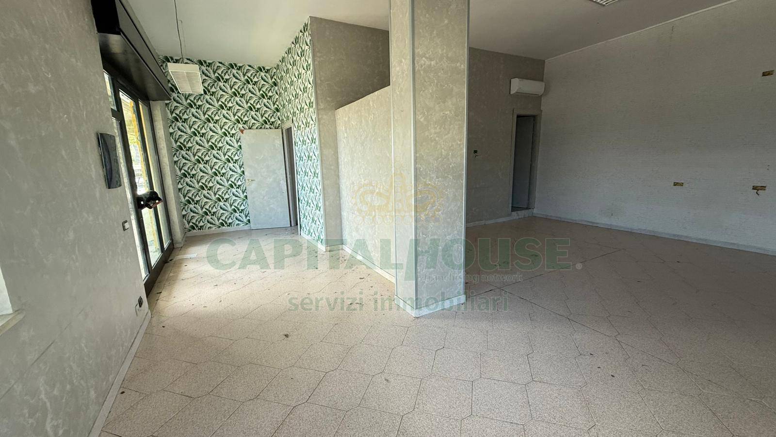 Commerciale in affitto a Monteforte Irpino