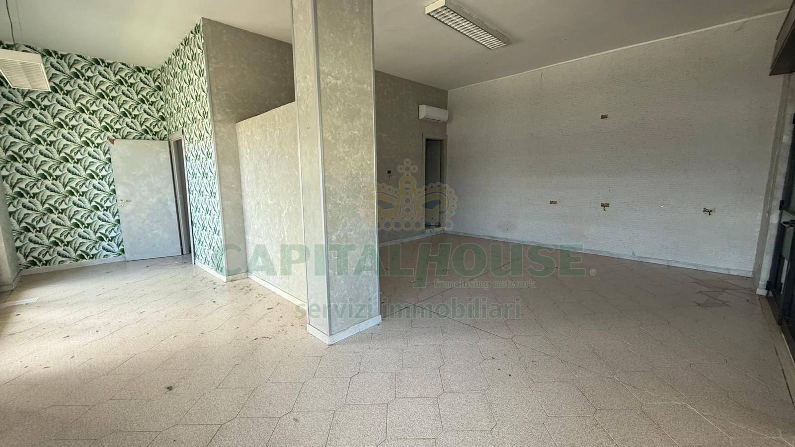 Commerciale in affitto a Monteforte Irpino