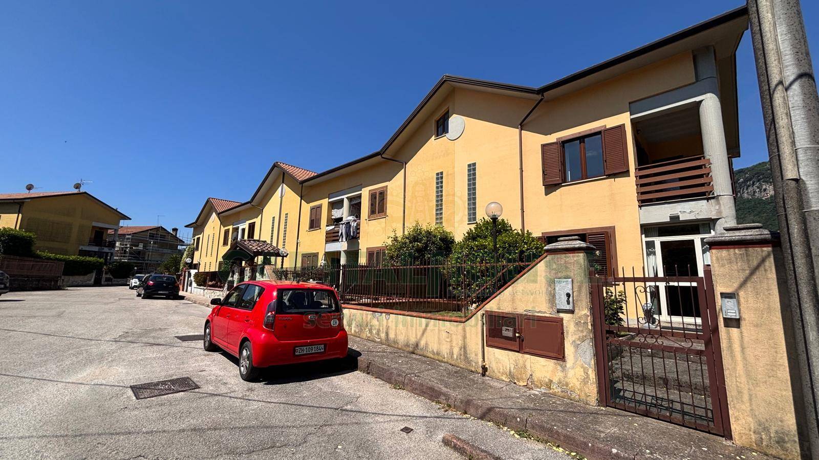 Villette a schiera in vendita a Contrada