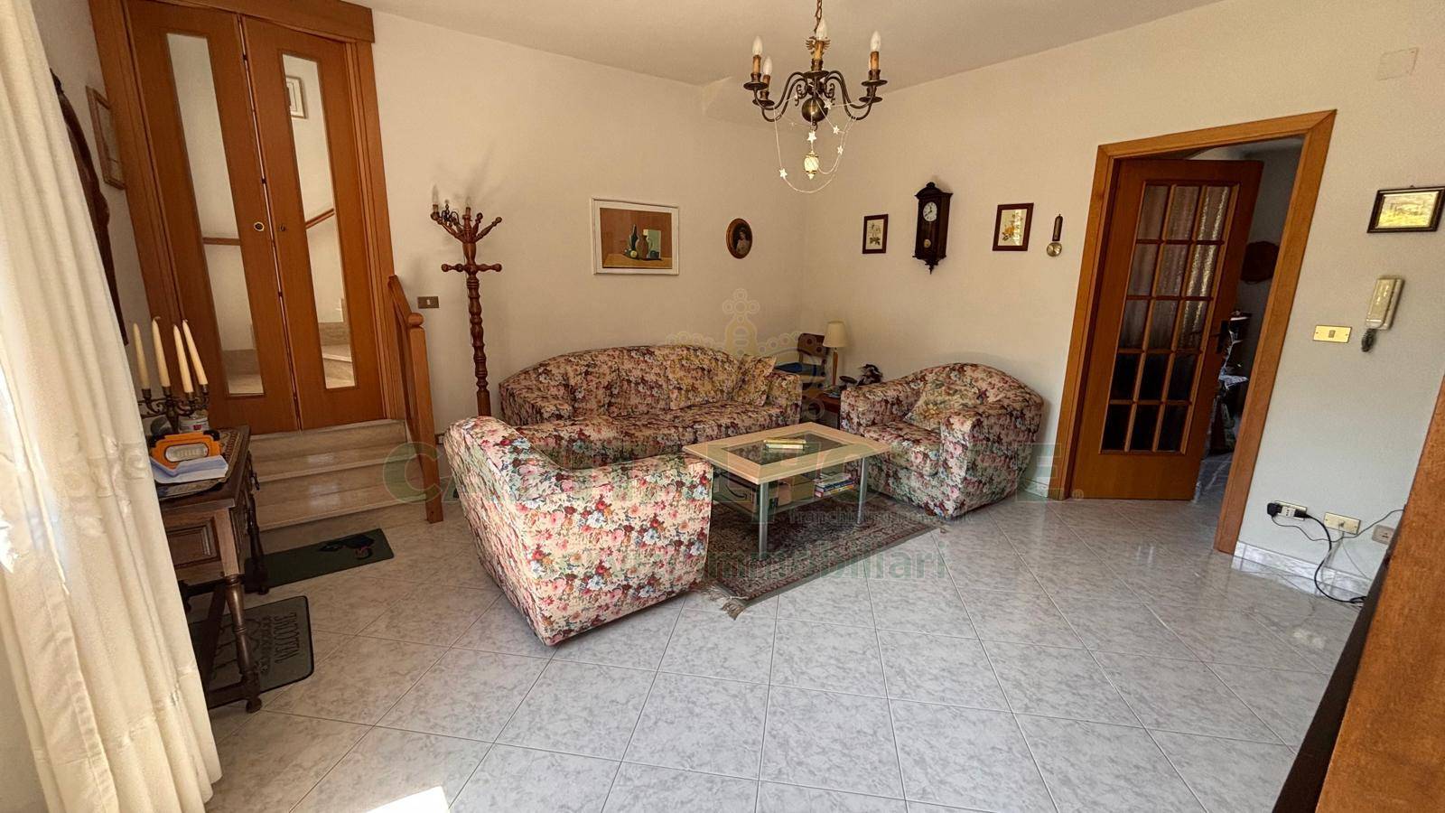 Villette a schiera in vendita a Contrada