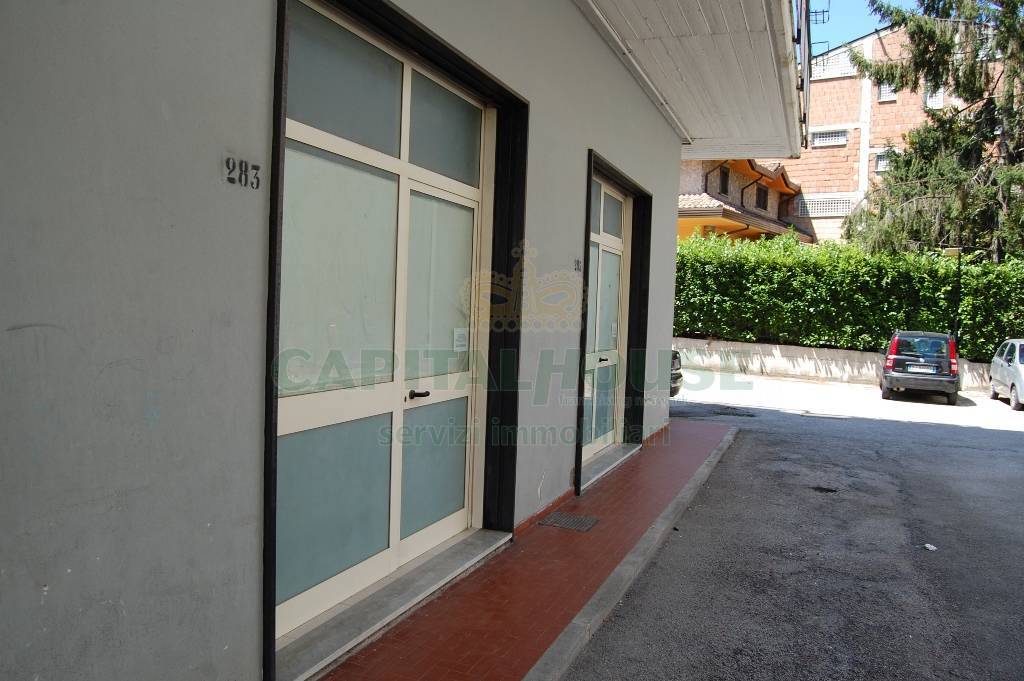 Commerciale in vendita a Monteforte Irpino