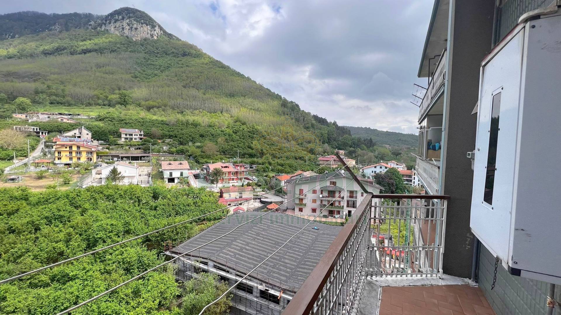 Appartamento in vendita a Contrada