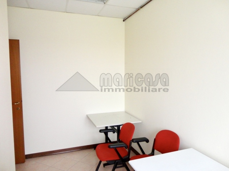 Studio/Ufficio in affitto a Ferrara, Via Bologna
