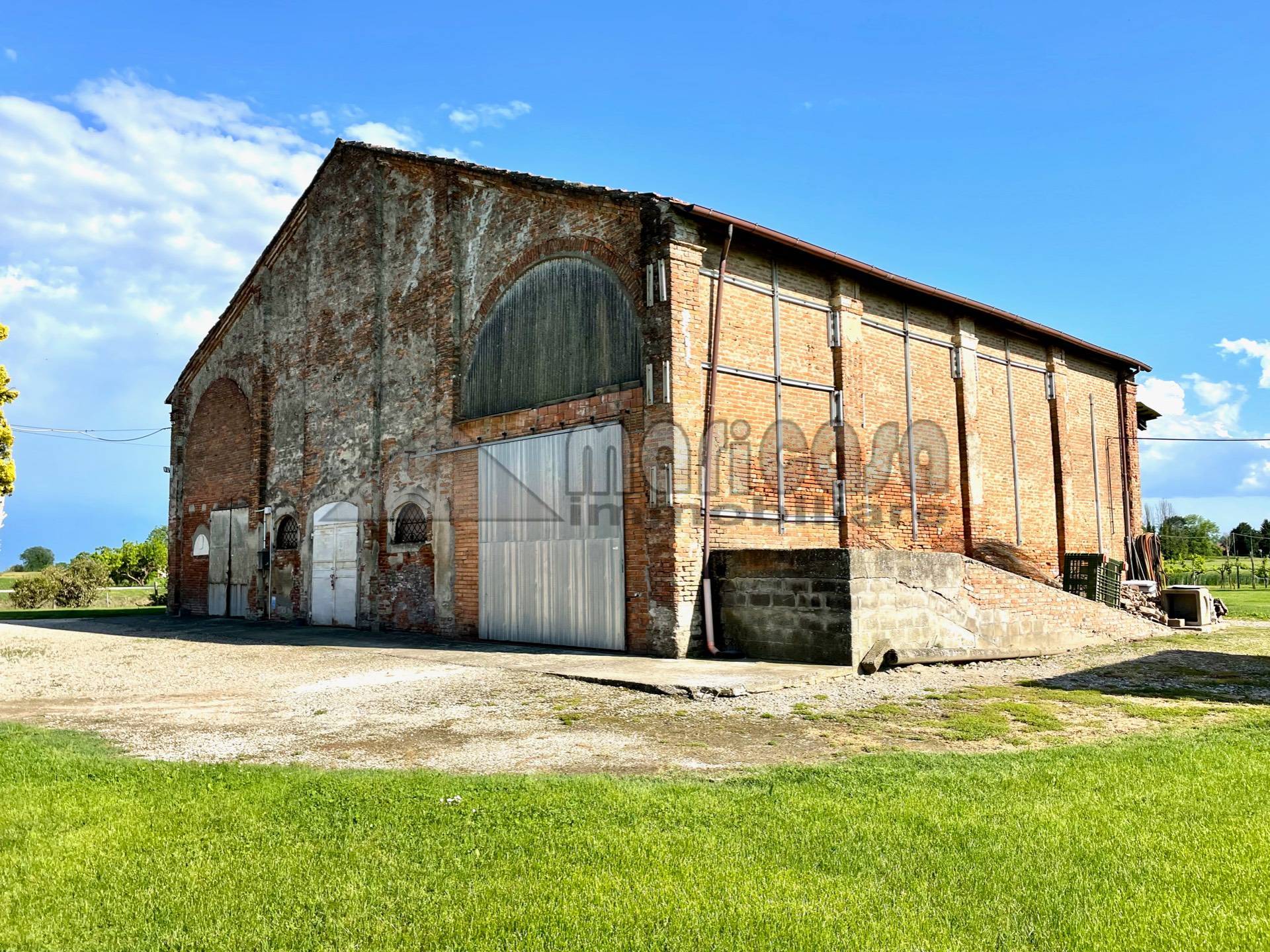 Rustico in vendita a Ferrara, Marrara