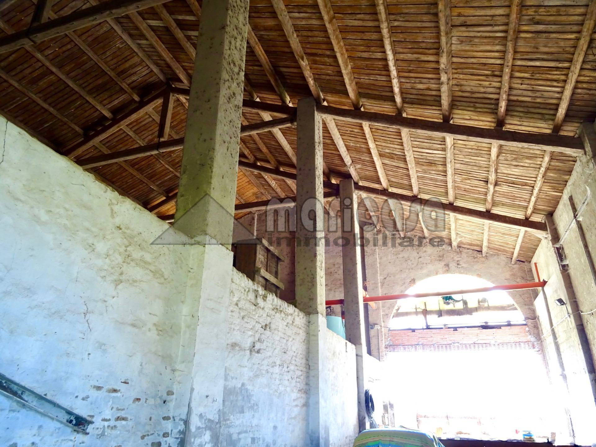 Rustico in vendita a Ferrara, Marrara