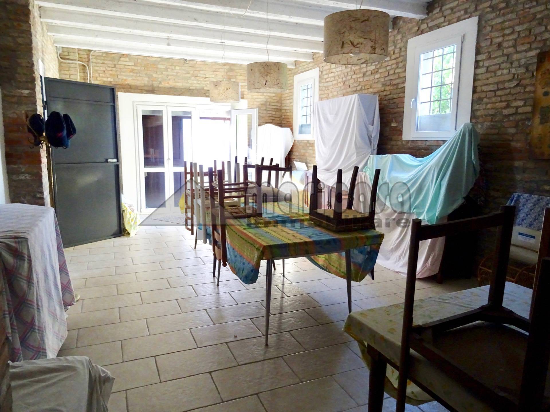 Rustico in vendita a Ferrara, Marrara