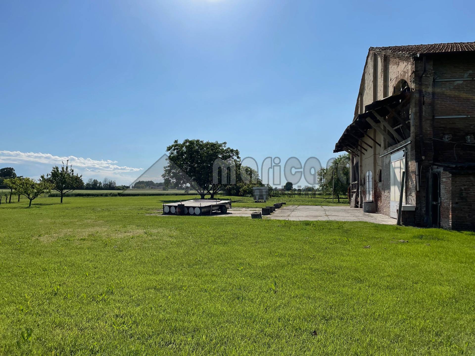 Rustico in vendita a Ferrara, Marrara