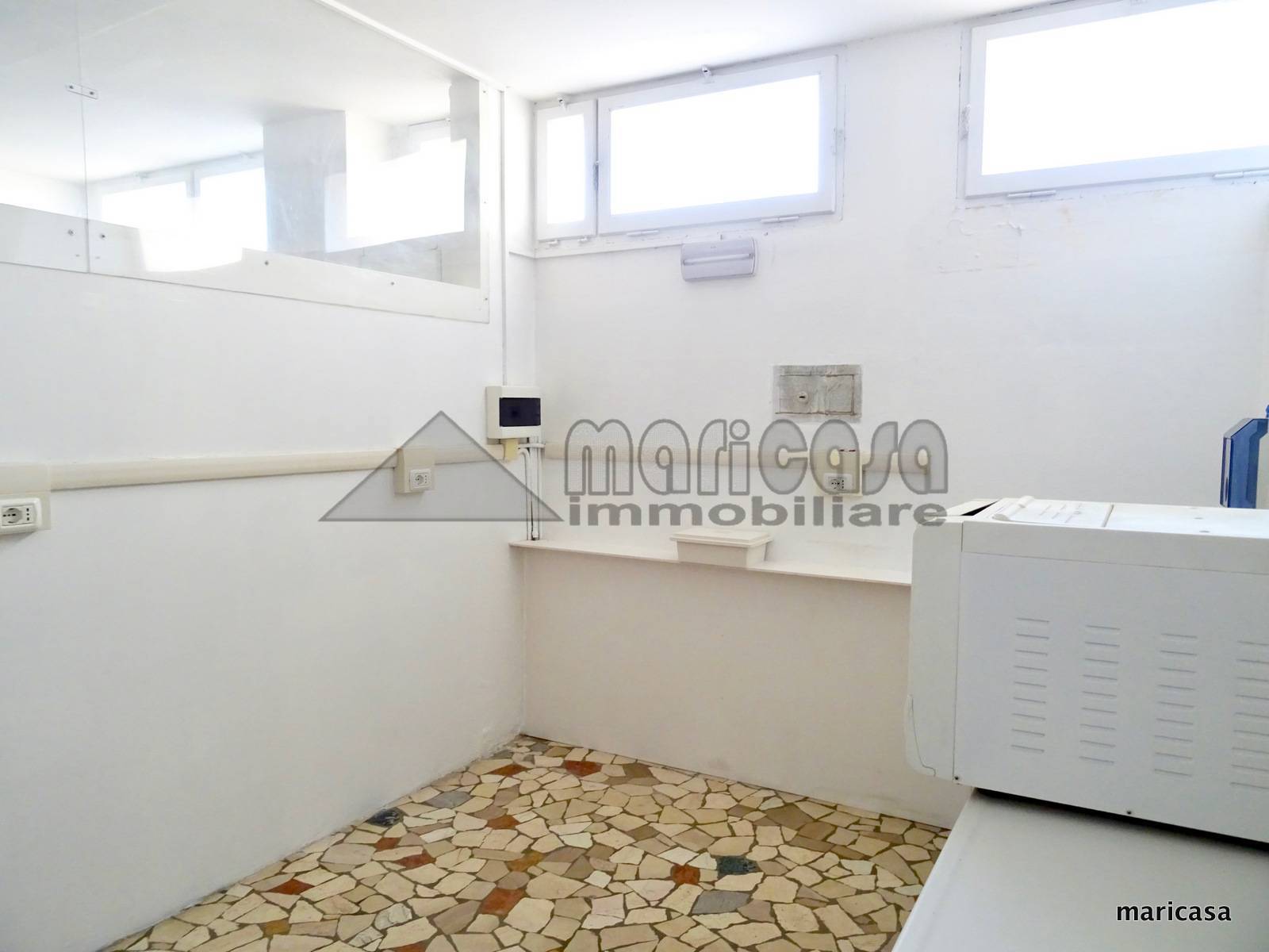 Studio/Ufficio in vendita a Ferrara, Via Bologna