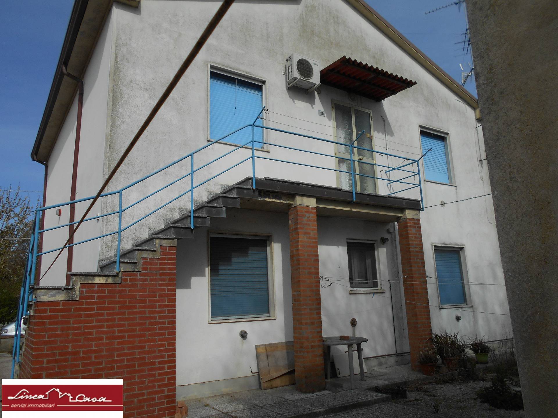 Casa con due appartamenti in vendita a Portomaggiore, Portoverrara