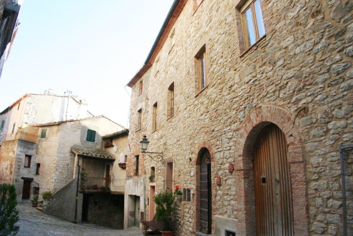 Casa indipendente con terrazzo, Castelnuovo di Val di Cecina sasso pisano
