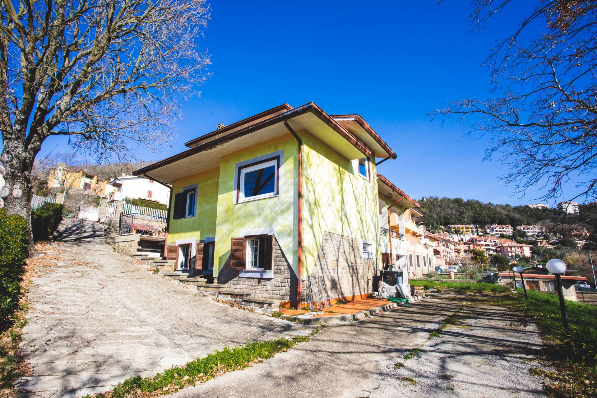 Villa in vendita a Tolfa