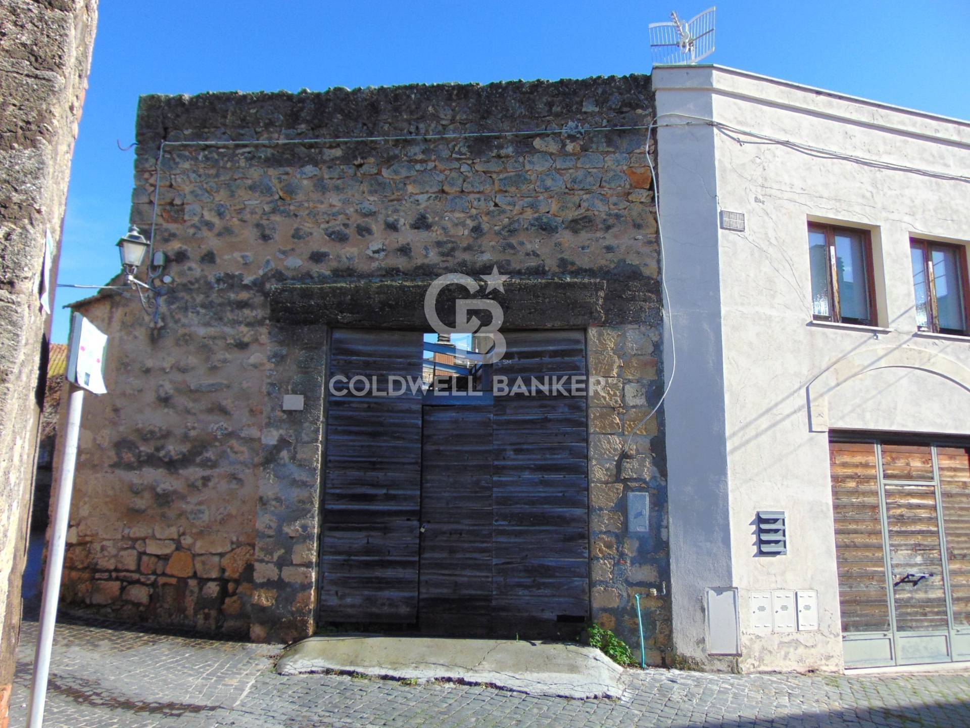 Appartamento indipendente in vendita a Tarquinia, Centro Storico