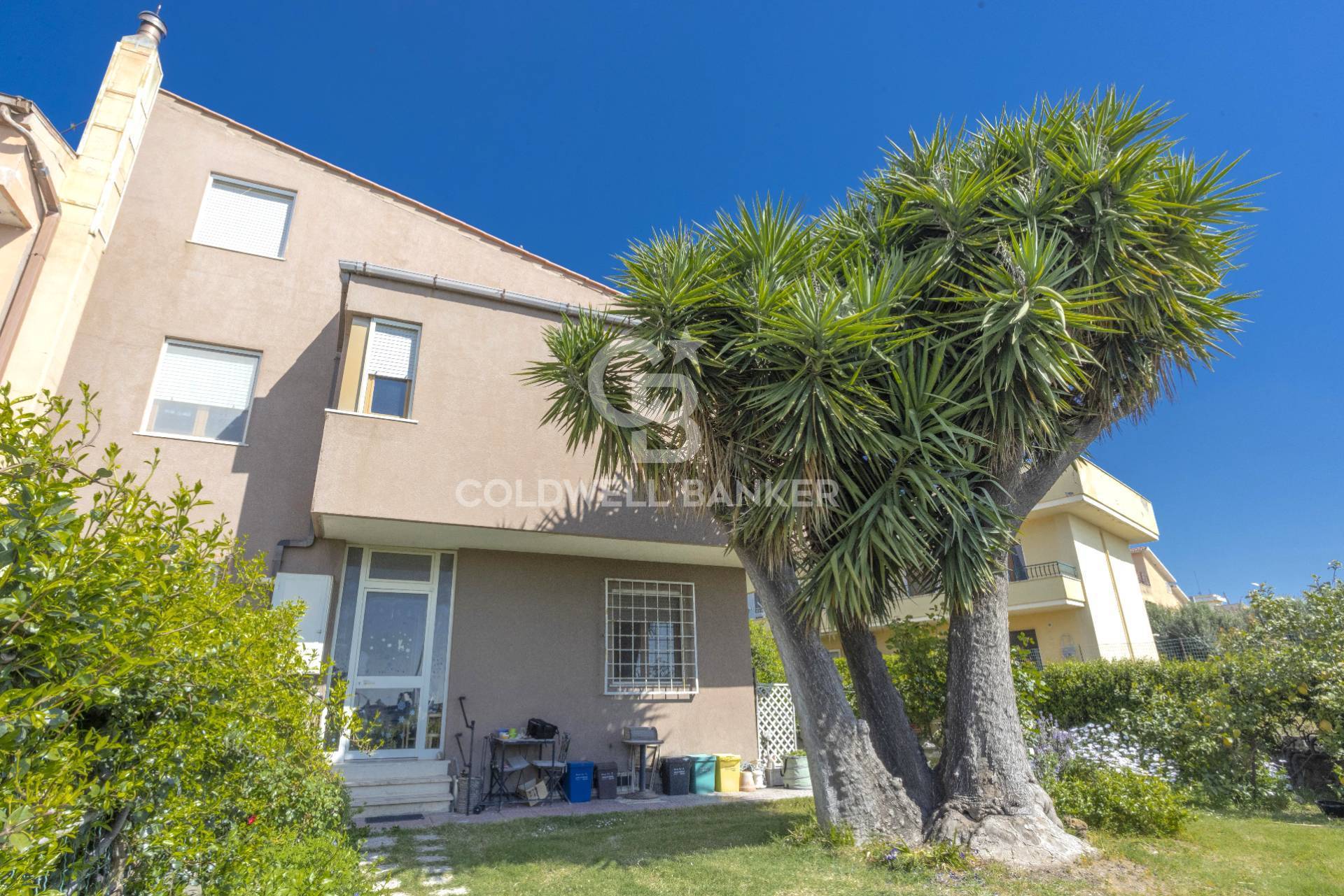 Villa quadrifamiliare in vendita a Tarquinia, Coop