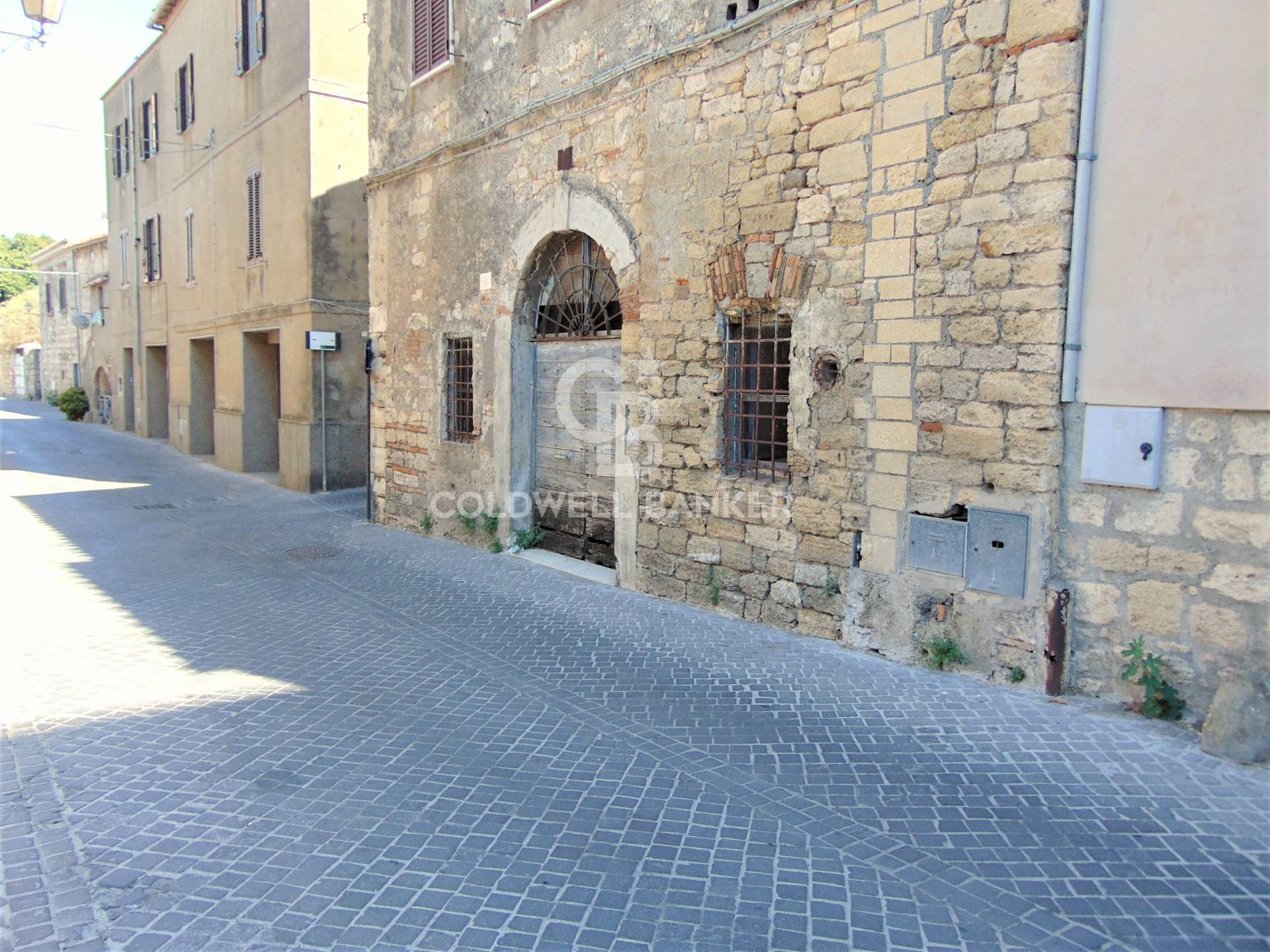 Garage / Box in vendita a Tarquinia, Centro Storico