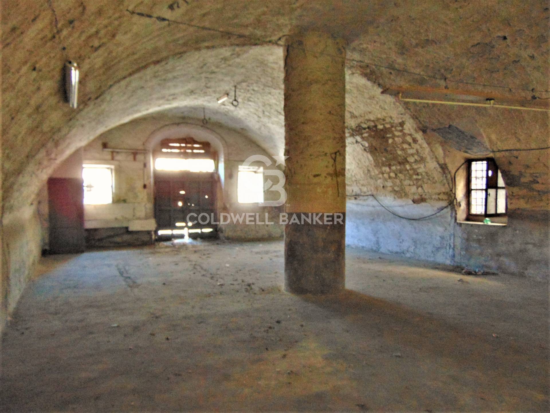Garage in vendita a Tarquinia, Centro Storico