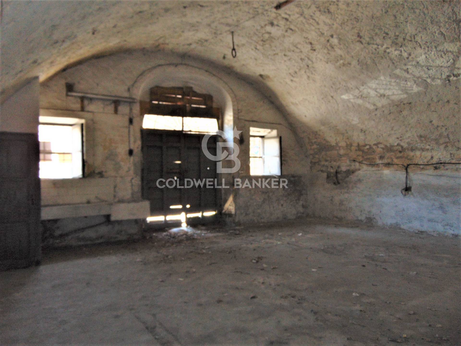 Garage in vendita a Tarquinia, Centro Storico