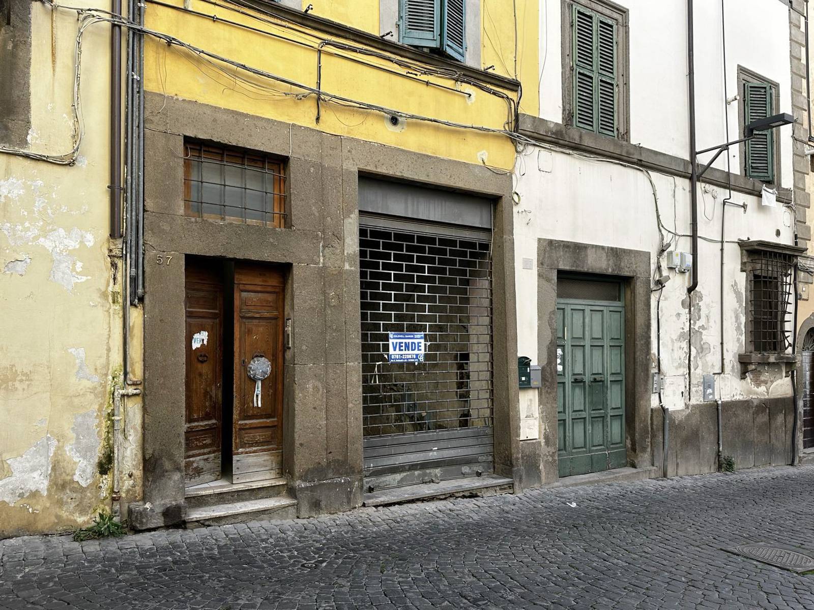 Negozio in vendita, Viterbo centro