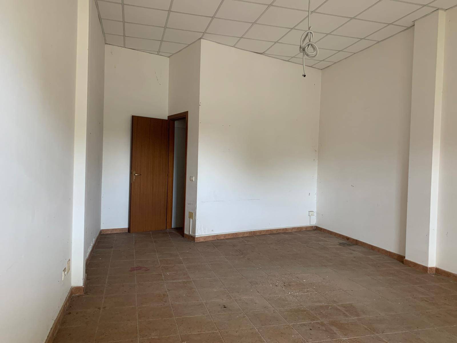 Negozio in vendita a Santa Marinella, Prato del mare