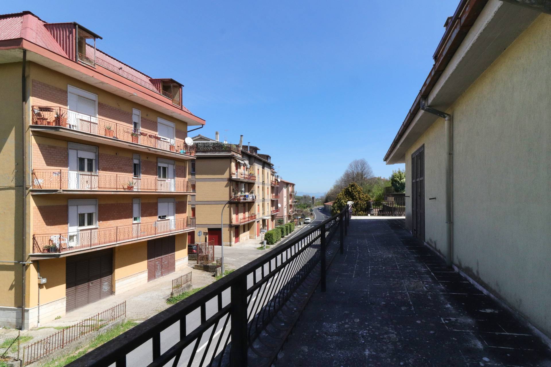 Ufficio in vendita a Vallerano