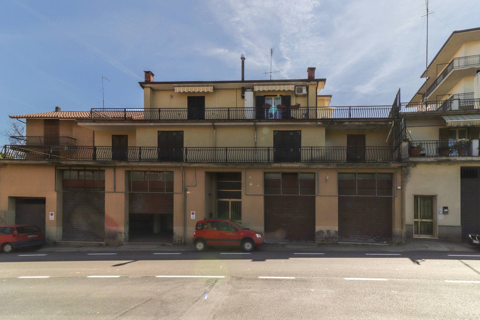 Ufficio in vendita a Vallerano