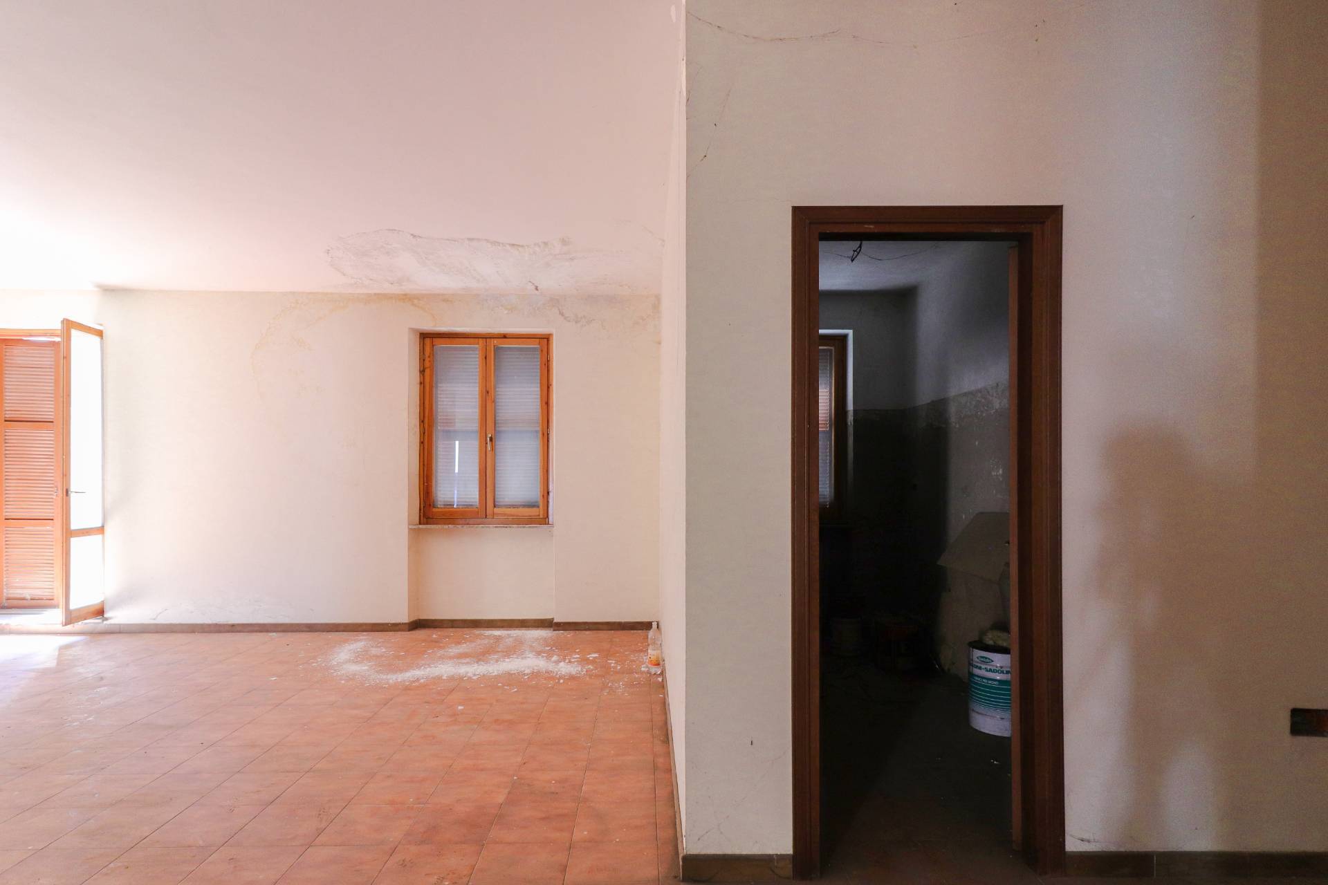 Ufficio in vendita a Vallerano