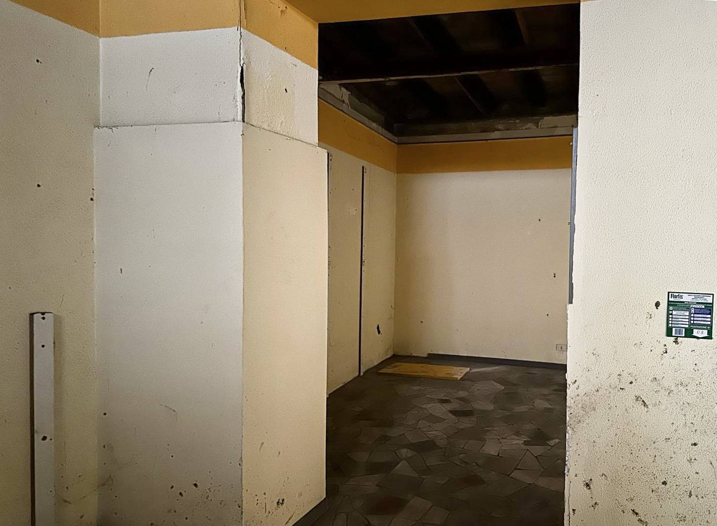 Negozio in vendita a Viterbo, Centro