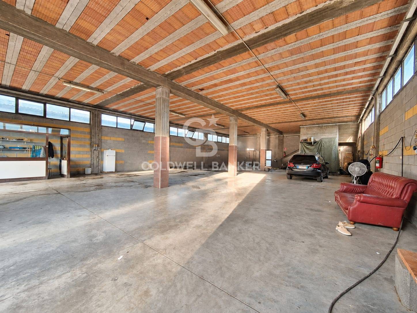 Capannone industriale in vendita a Montefiascone