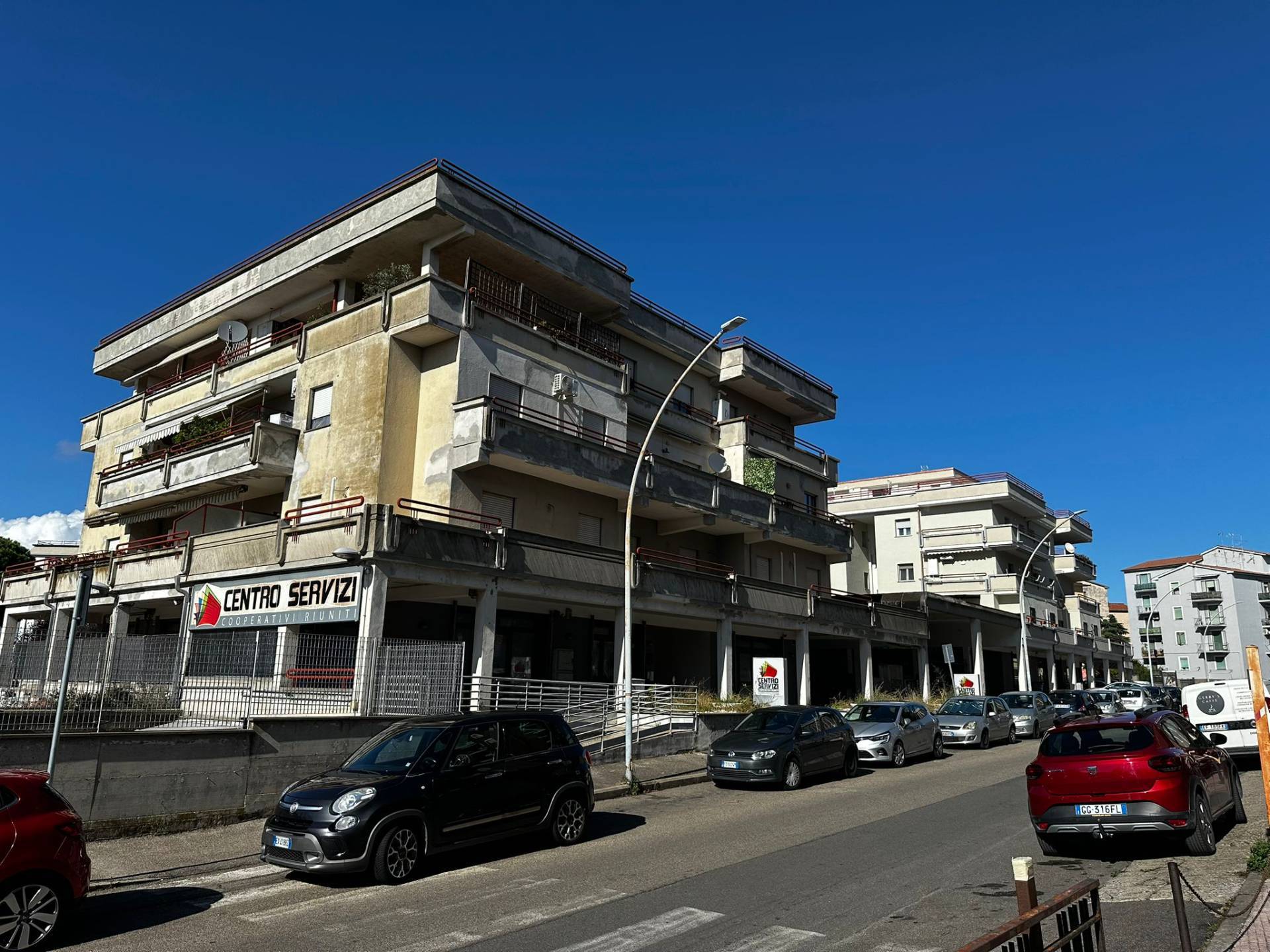 Ufficio in vendita a Viterbo, Pilastro