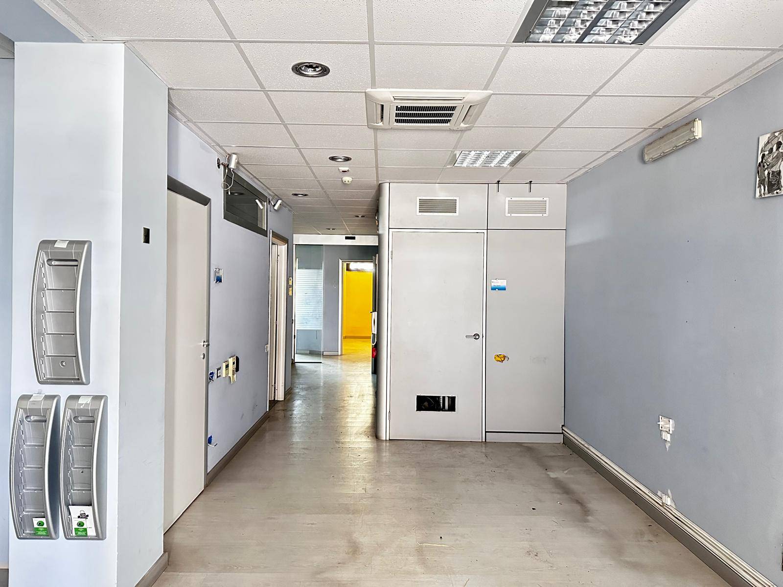 Ufficio in vendita a Viterbo, Pilastro