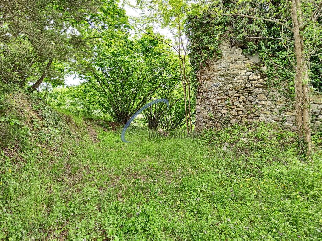 Rustico in vendita a San Colombano Certenoli, San Colombano