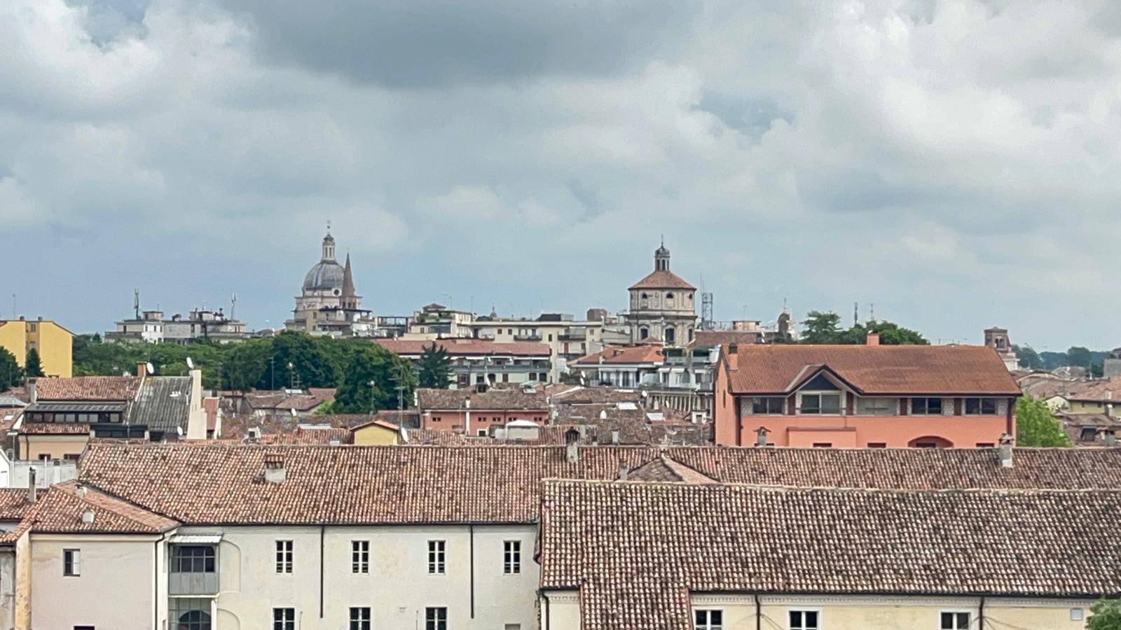 Attico in vendita a Mantova, Centro storico