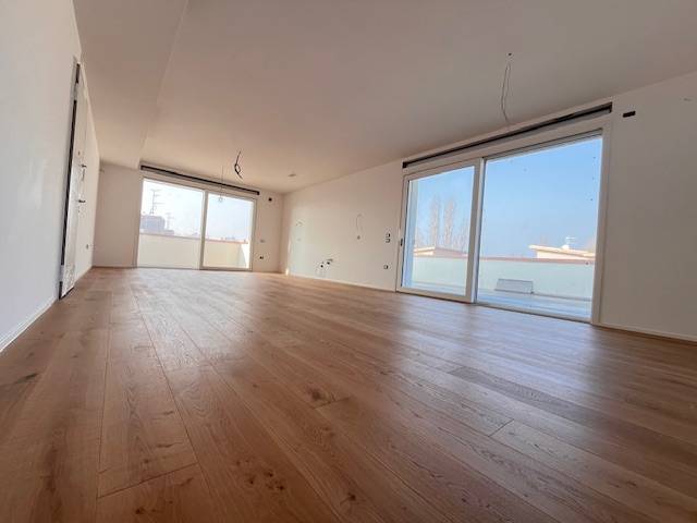 Attico in vendita a Mantova, Belfiore