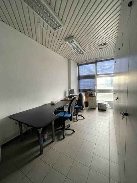 Locale commerciale in vendita a Mantova