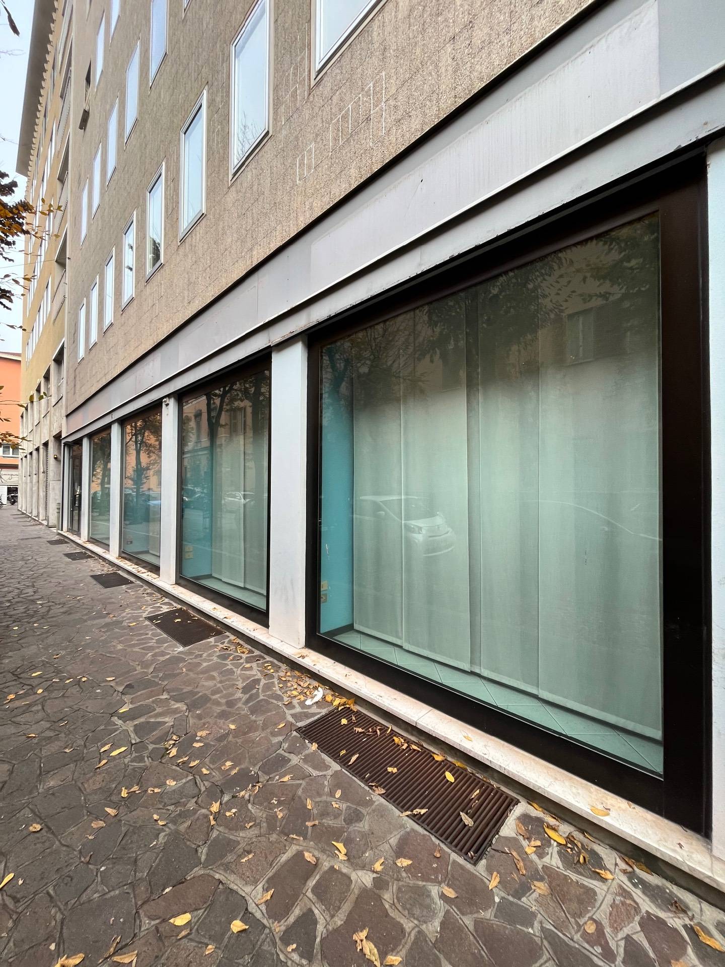 Locale commerciale in affitto a Mantova, Centro storico