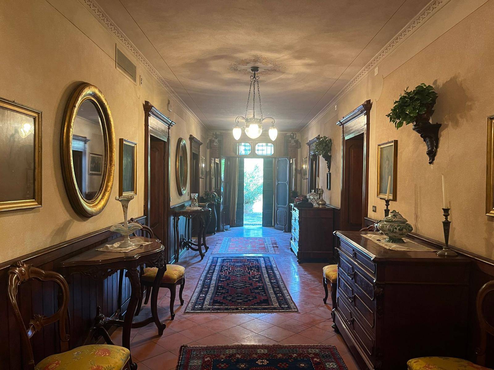 Palazzo in vendita a Gazoldo degli Ippoliti