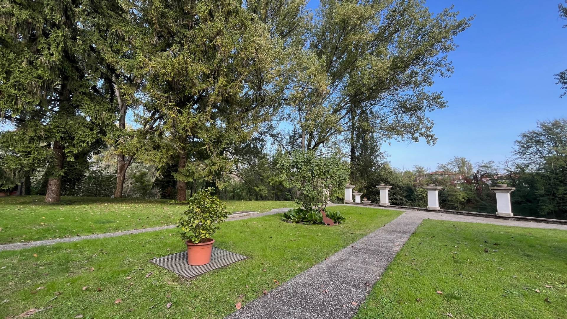 Casa Indipendente in vendita a Mantova, Frassino