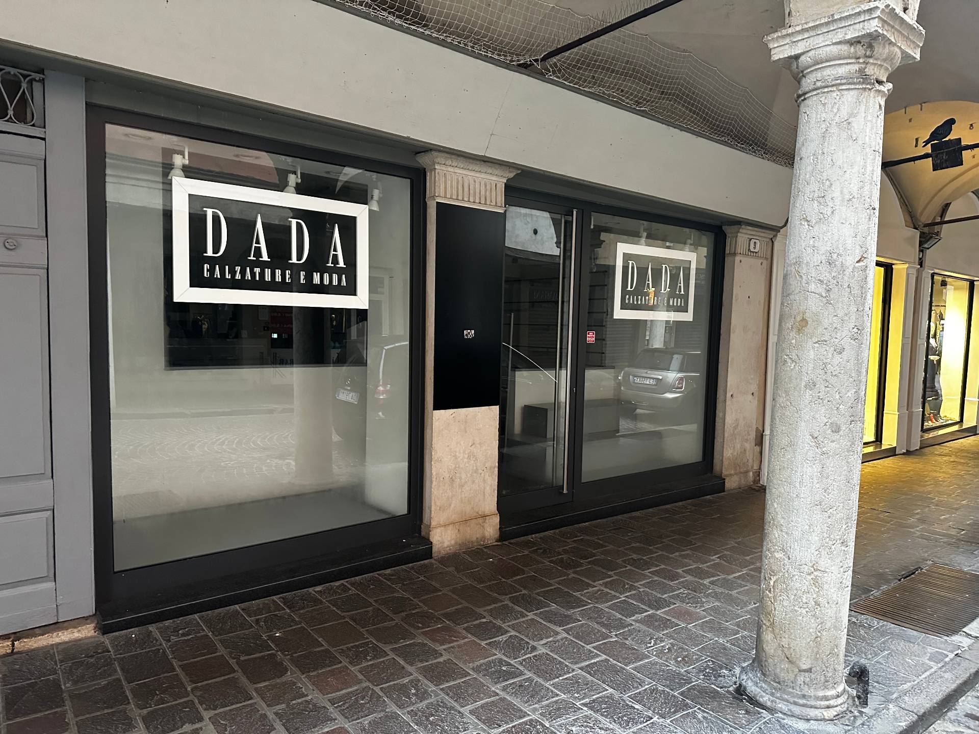 Locale commerciale in affitto a Mantova, Centro storico