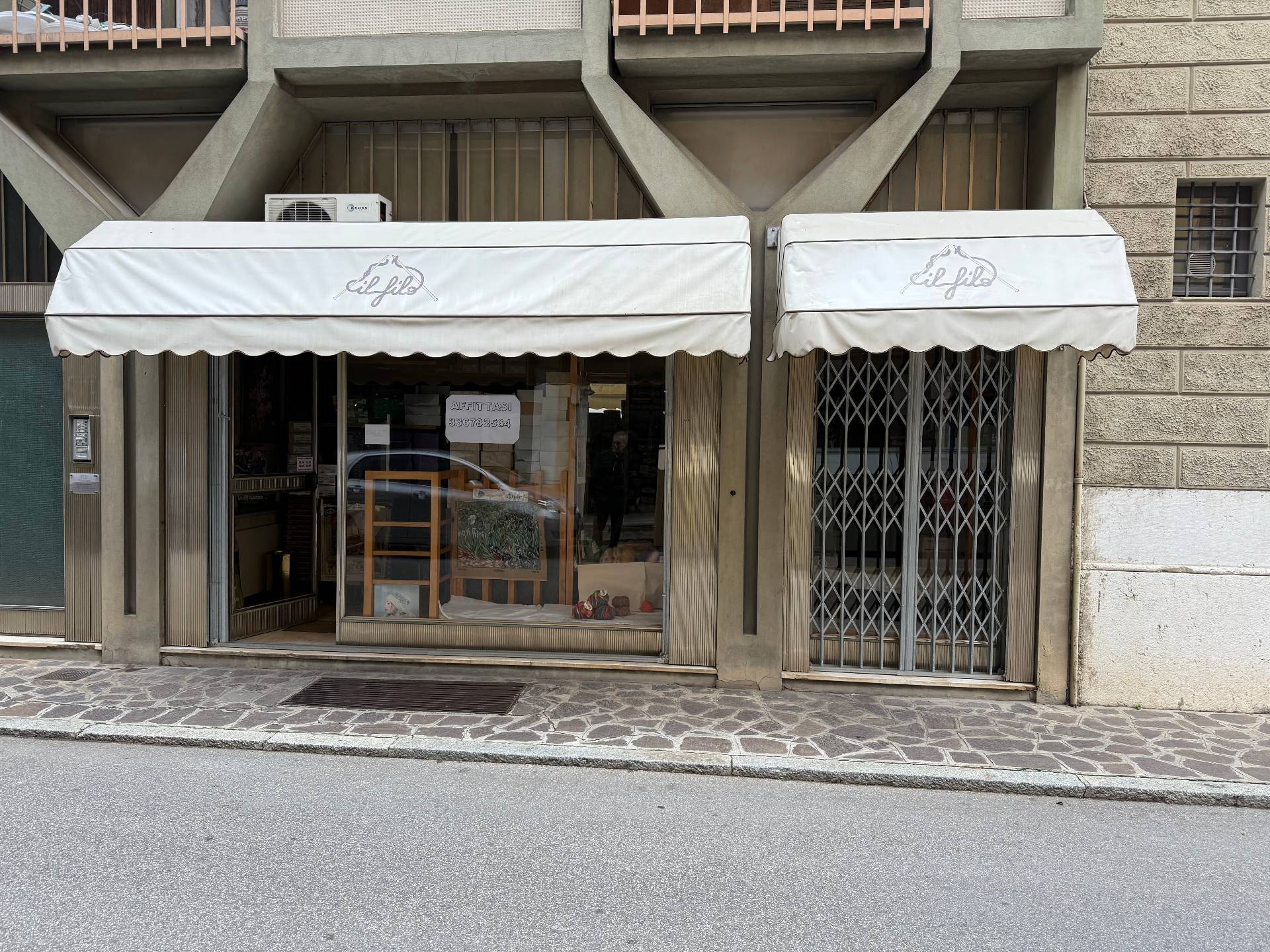 Locale commerciale in affitto a Mantova, Centro storico