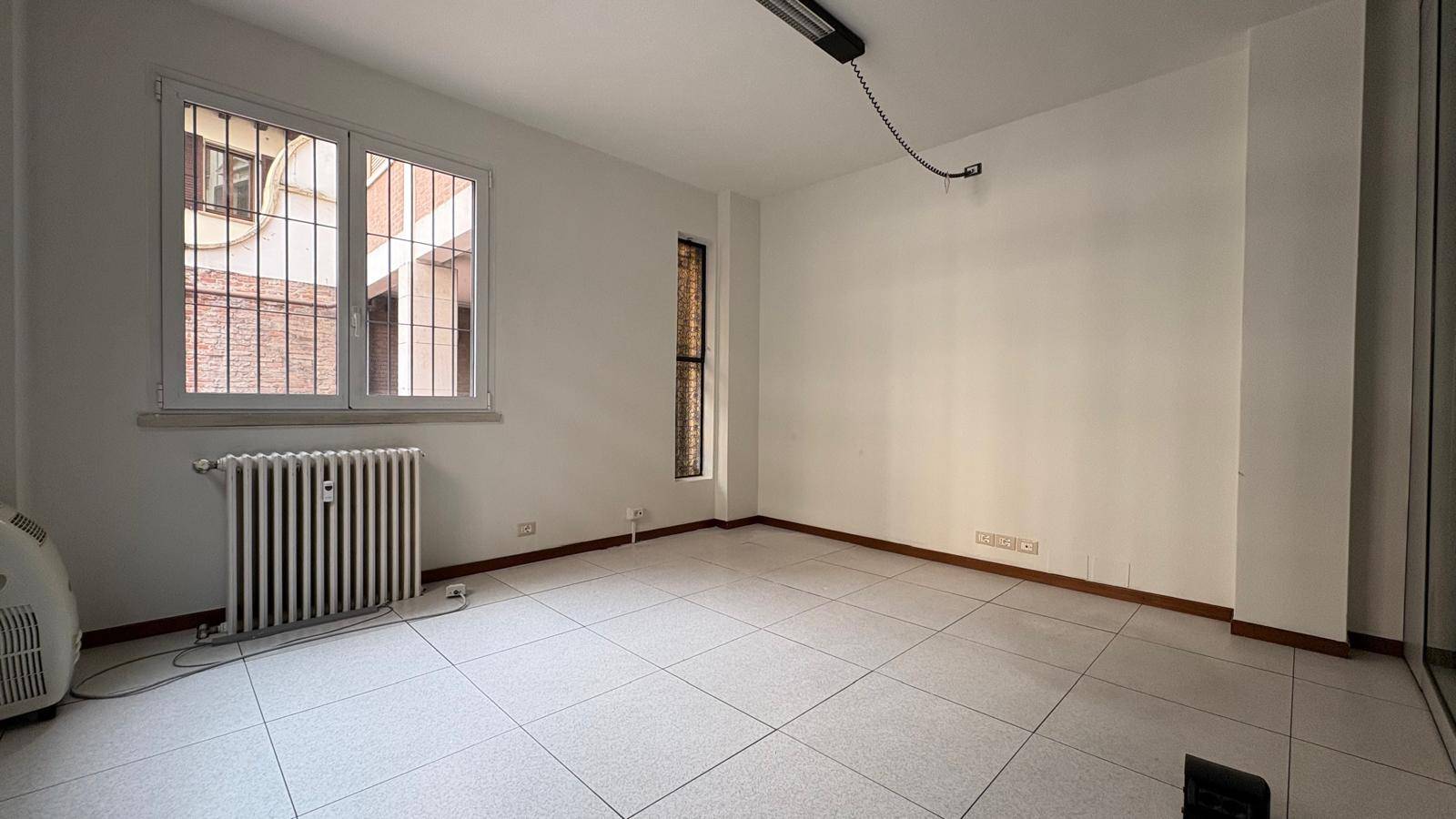 Studio/Ufficio in affitto a Mantova, Centro storico