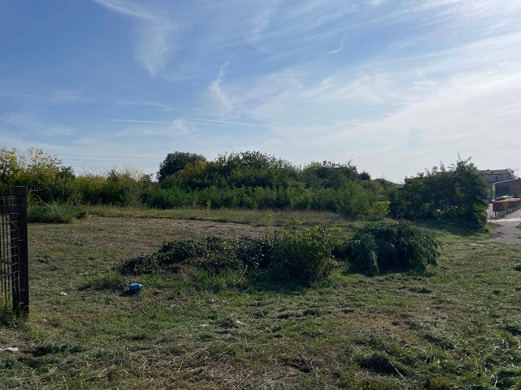Terreno edificabile in vendita a Mantova, Borgo Chiesanuova