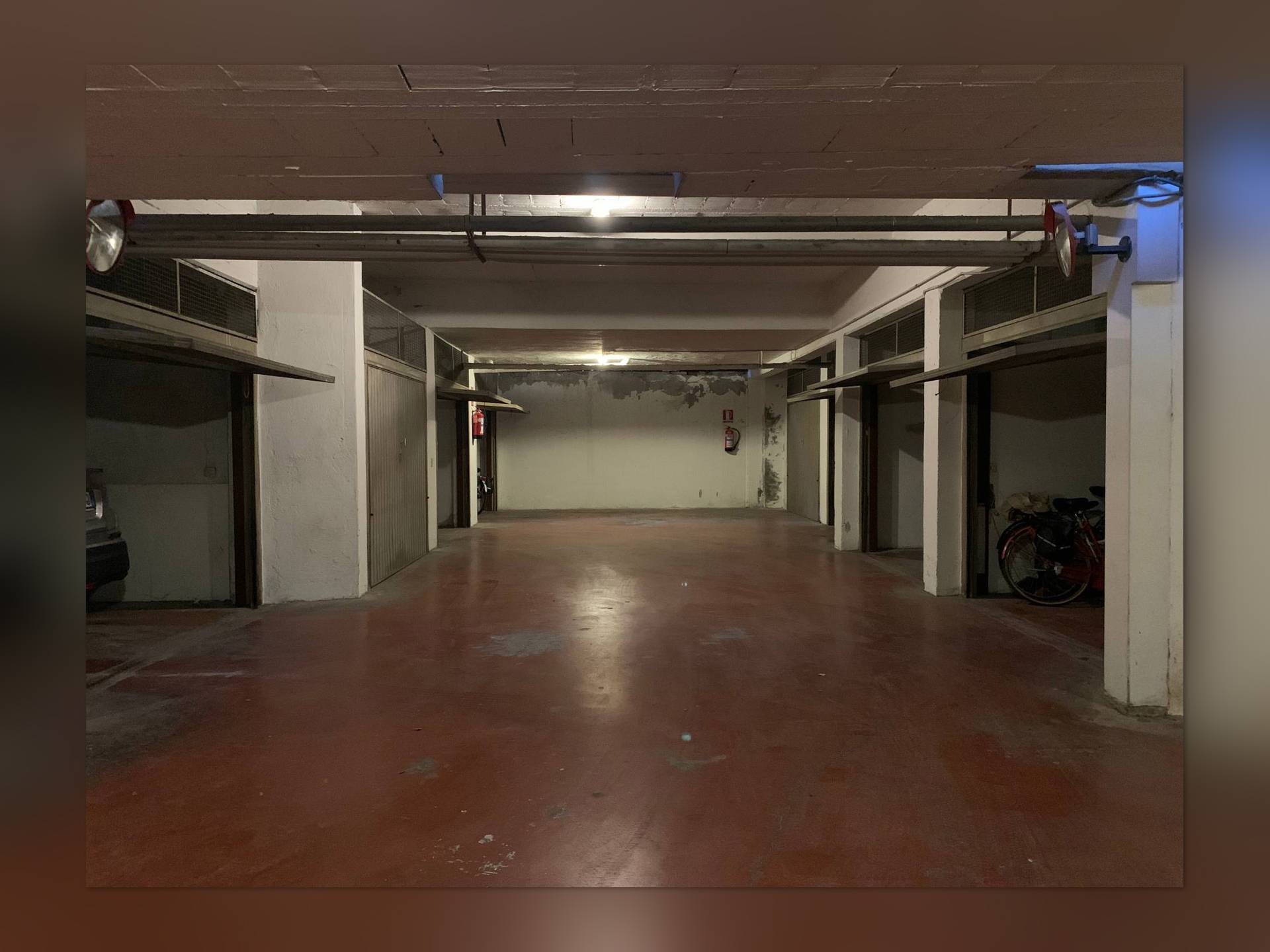 Box o garage in vendita a Mantova