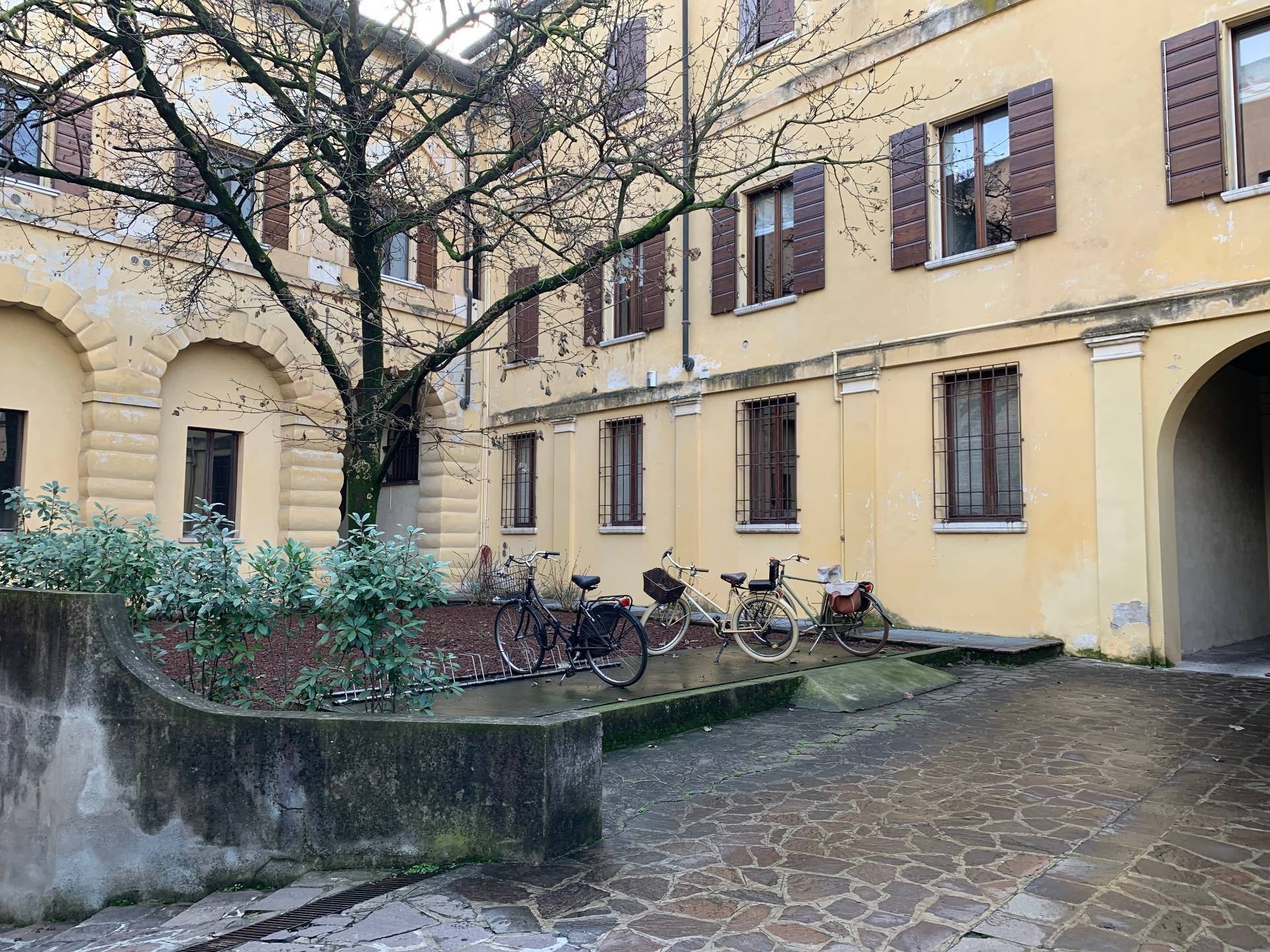 appartamento in vendita a Mantova, Centro storico